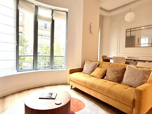 Appartement 2 pièces 54 m² · à Paris 3ème · 54 m² · 849 000 €