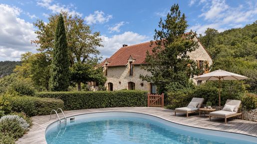 Maison 250 m² · à Gourdon · 250 m² · 575 000 €
