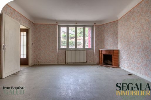 Maison 5 pièces 101 m² · à Bor-Et-Bar · 101 m² · 40 000 €