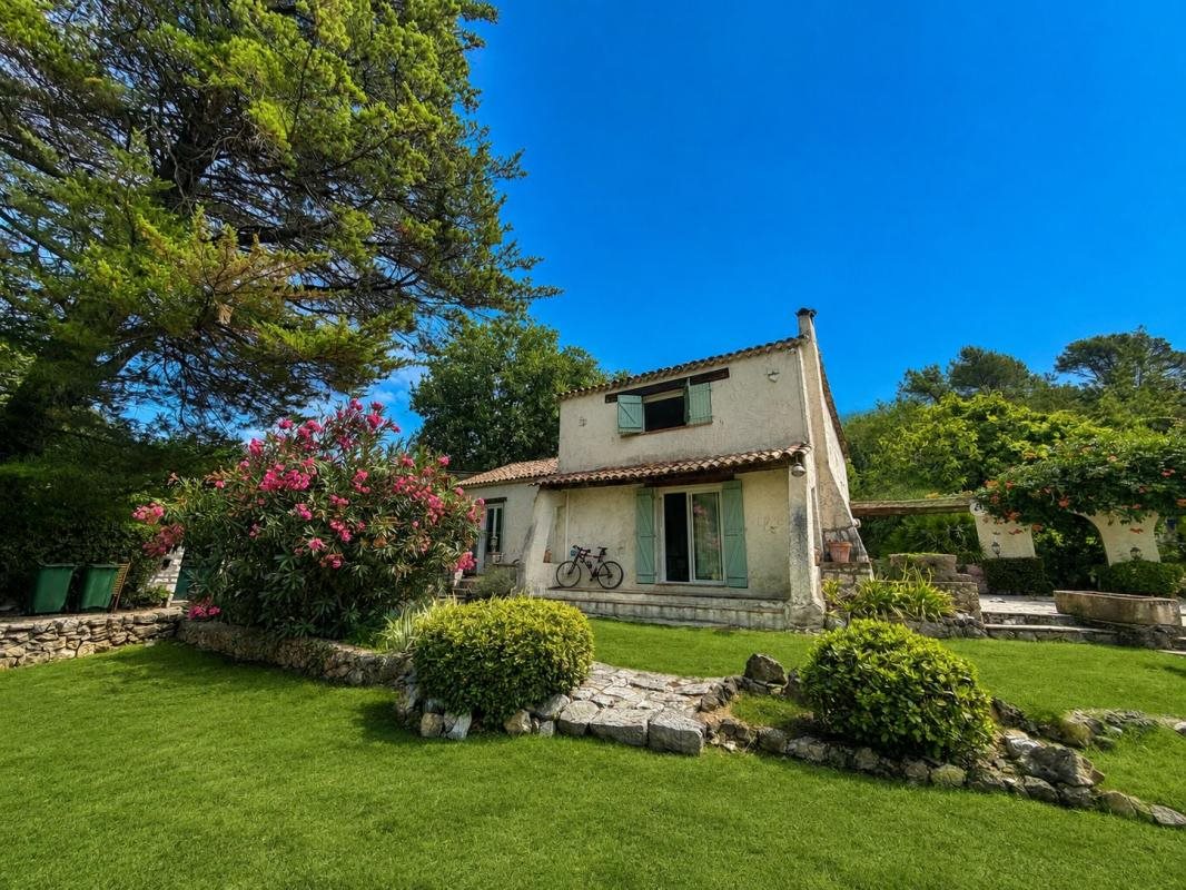 Maison à vendre, 131m², Roquefort-les-Pins