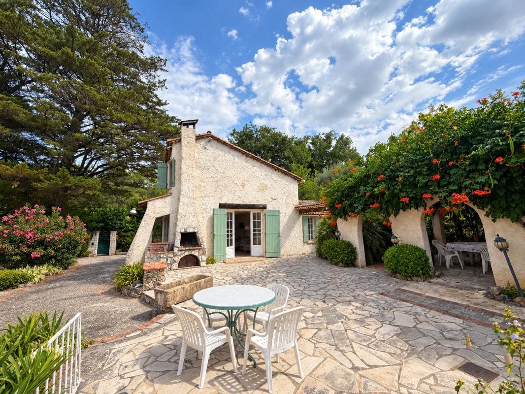 Maison à vendre, 131m², Roquefort-les-Pins