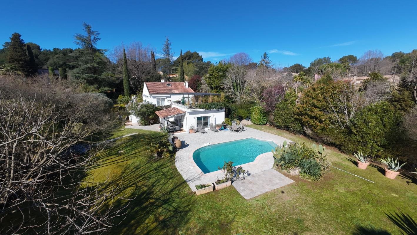 Maison à vendre, 224m², Roquefort-les-Pins