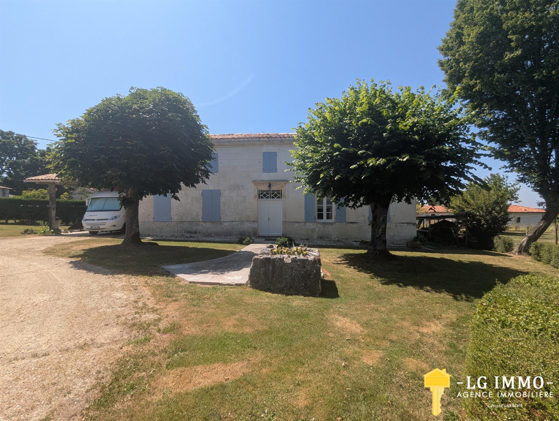 Maison à vendre, 160m², Clam