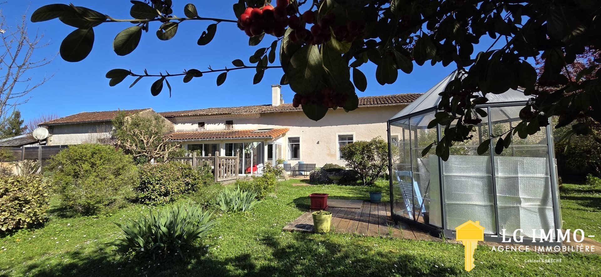 Maison à vendre, 79m², Saint-Dizant-du-Gua