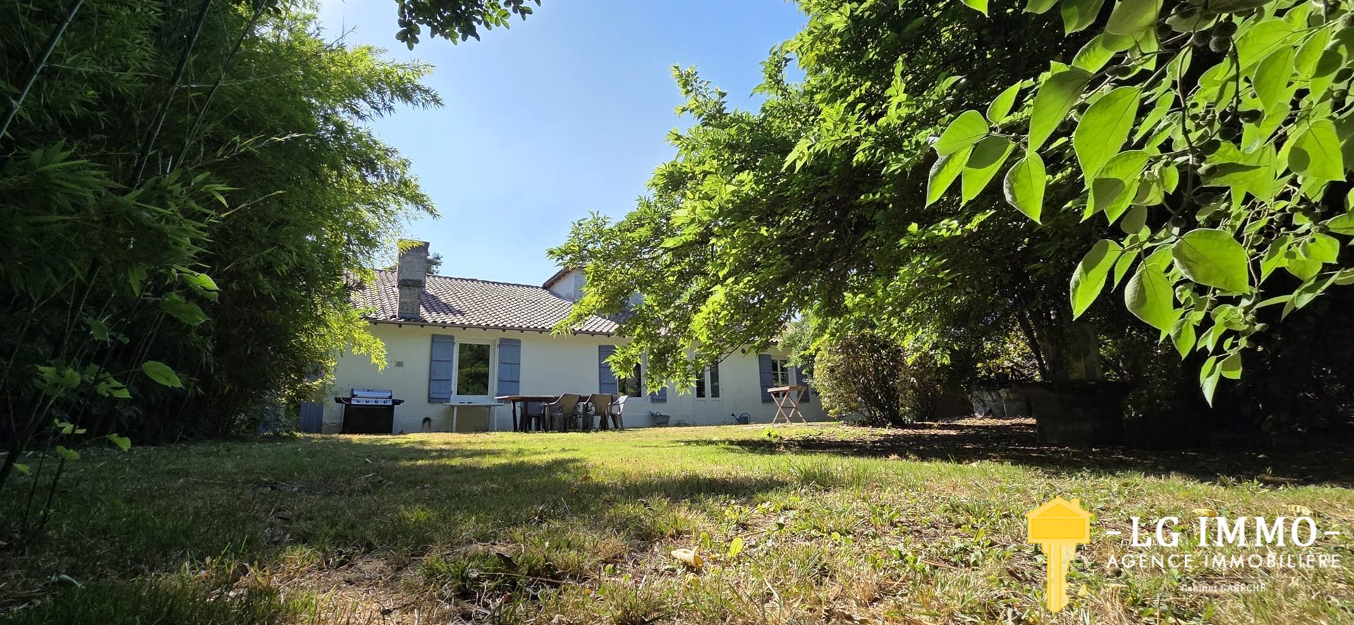 Maison à vendre, 290m², Saint-Dizant-du-Gua