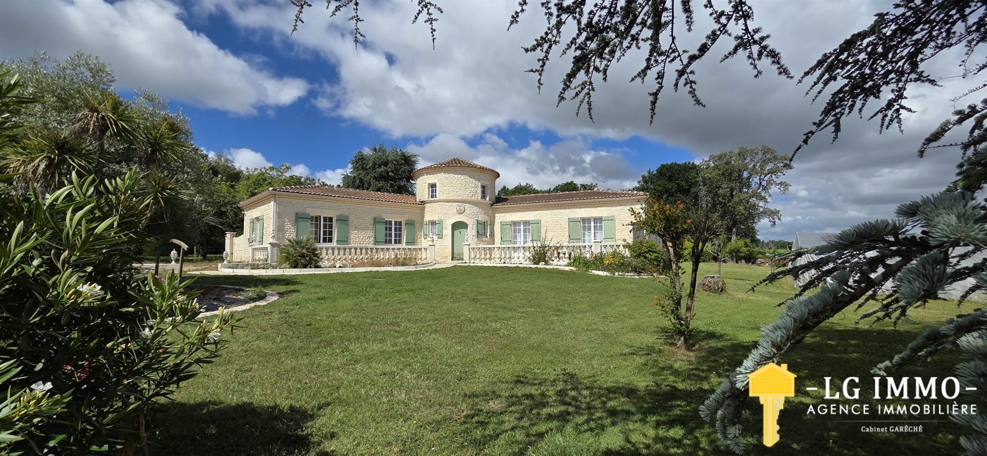 Maison à vendre, 197m², Saint-André-de-Lidon