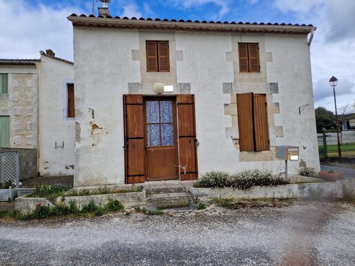 Maison 2 pièces 70 m² · à Saint-Martial-de-Mirambeau · 70 m² · 105 000 €