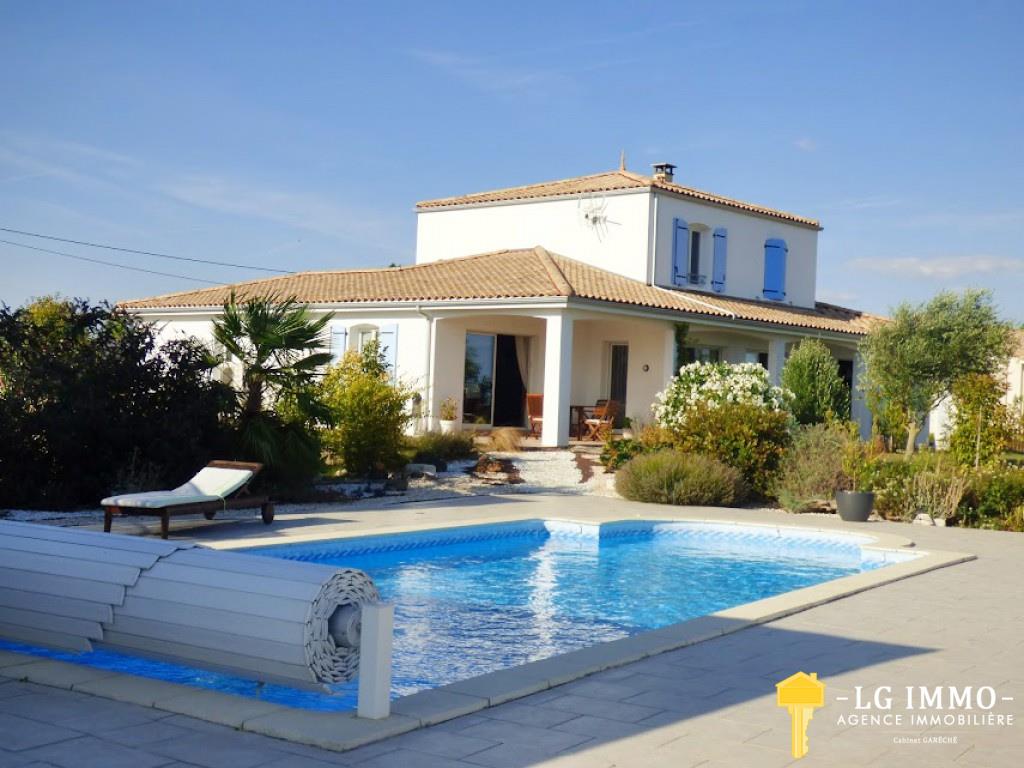 Maison à vendre, 147m², Saint-Fort-sur-Gironde
