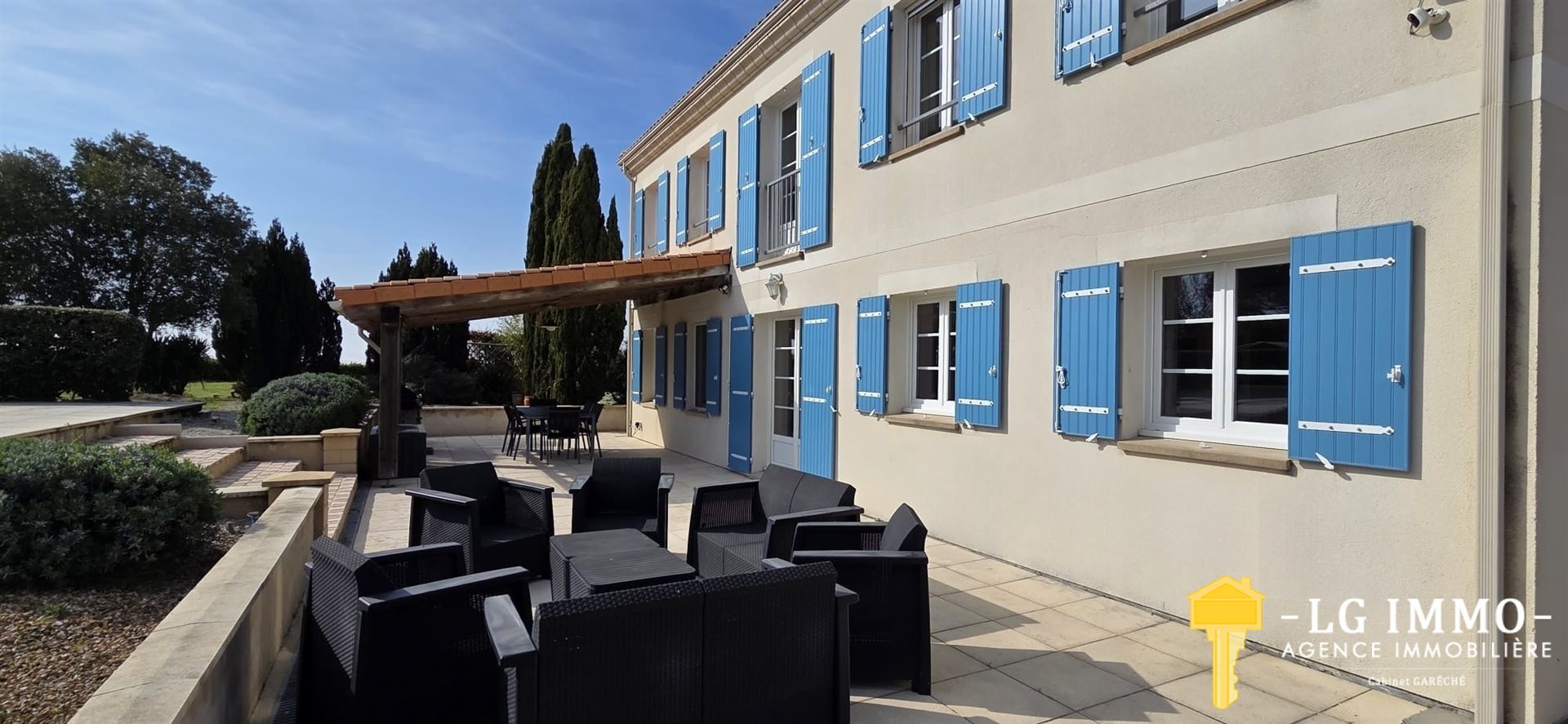 Maison à vendre, 201m², Mortagne-sur-Gironde