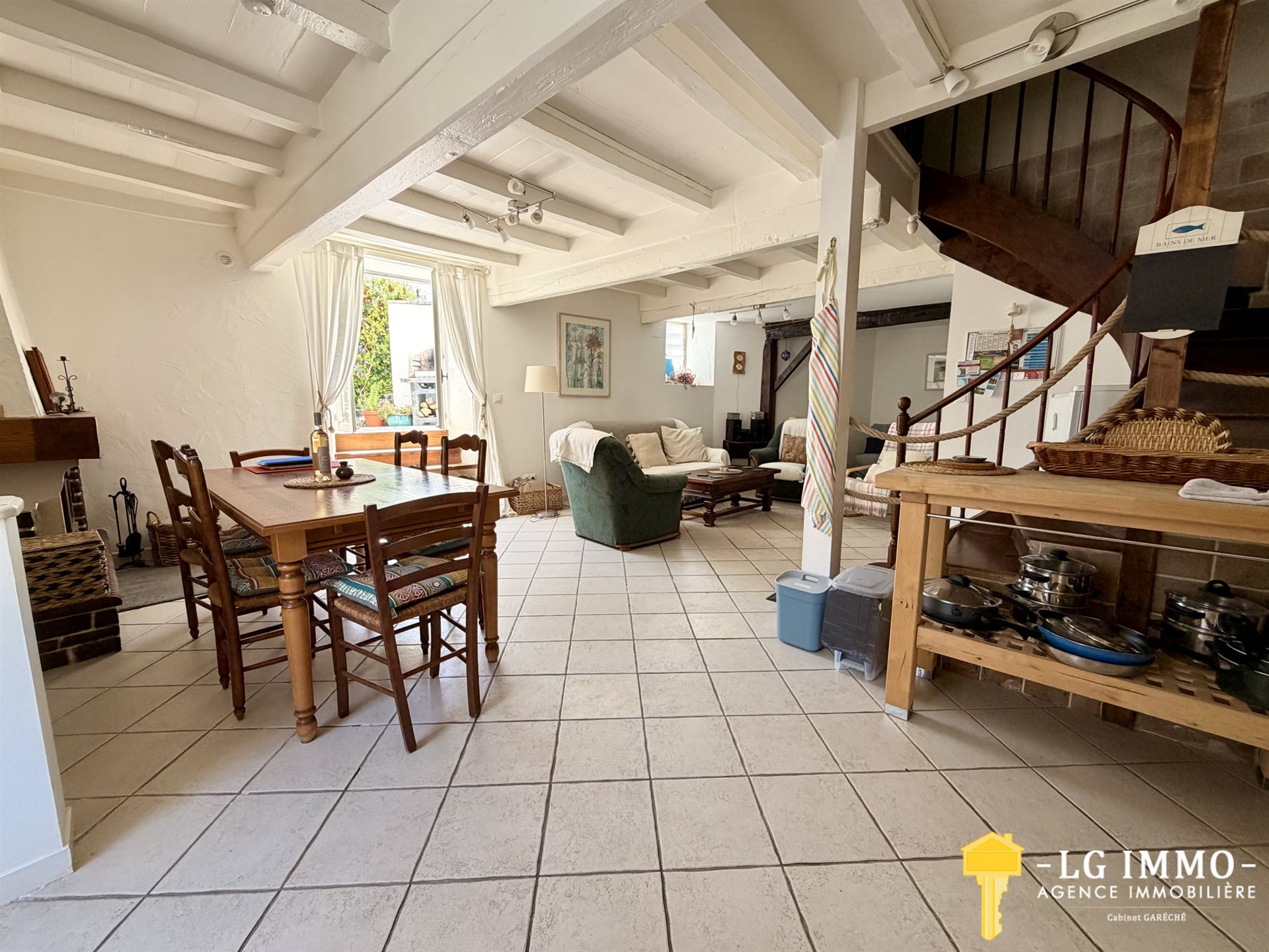 Maison à vendre, 105m², Mortagne-sur-Gironde