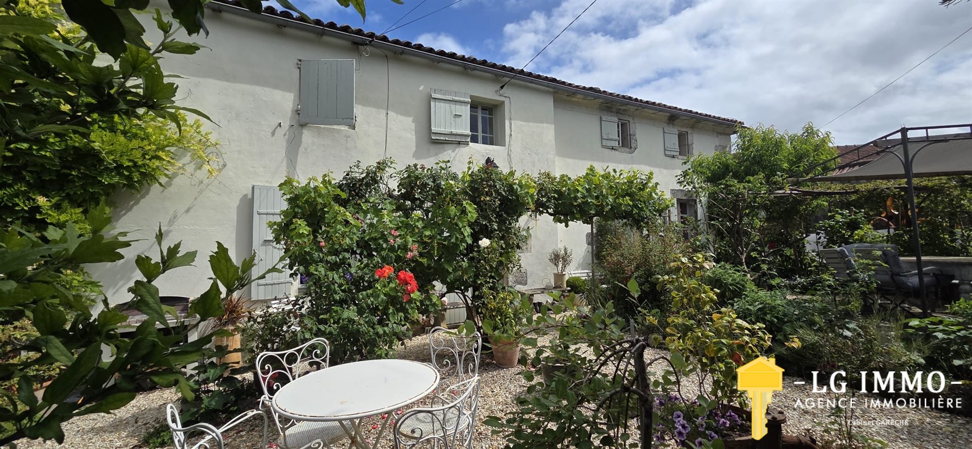 Maison à vendre, 238m², Saint-Thomas-de-Conac
