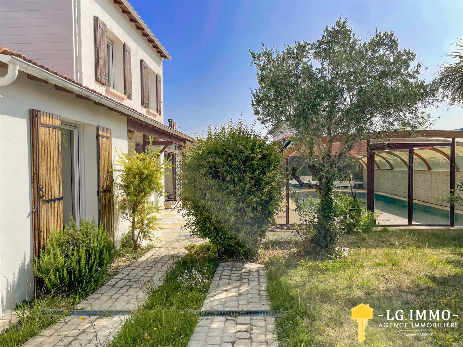 Maison à vendre, 190m², Saint-Georges-de-Didonne