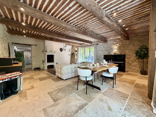 Maison 5 pièces 164 m² · à Mérindol · 164 m² · 561 750 €