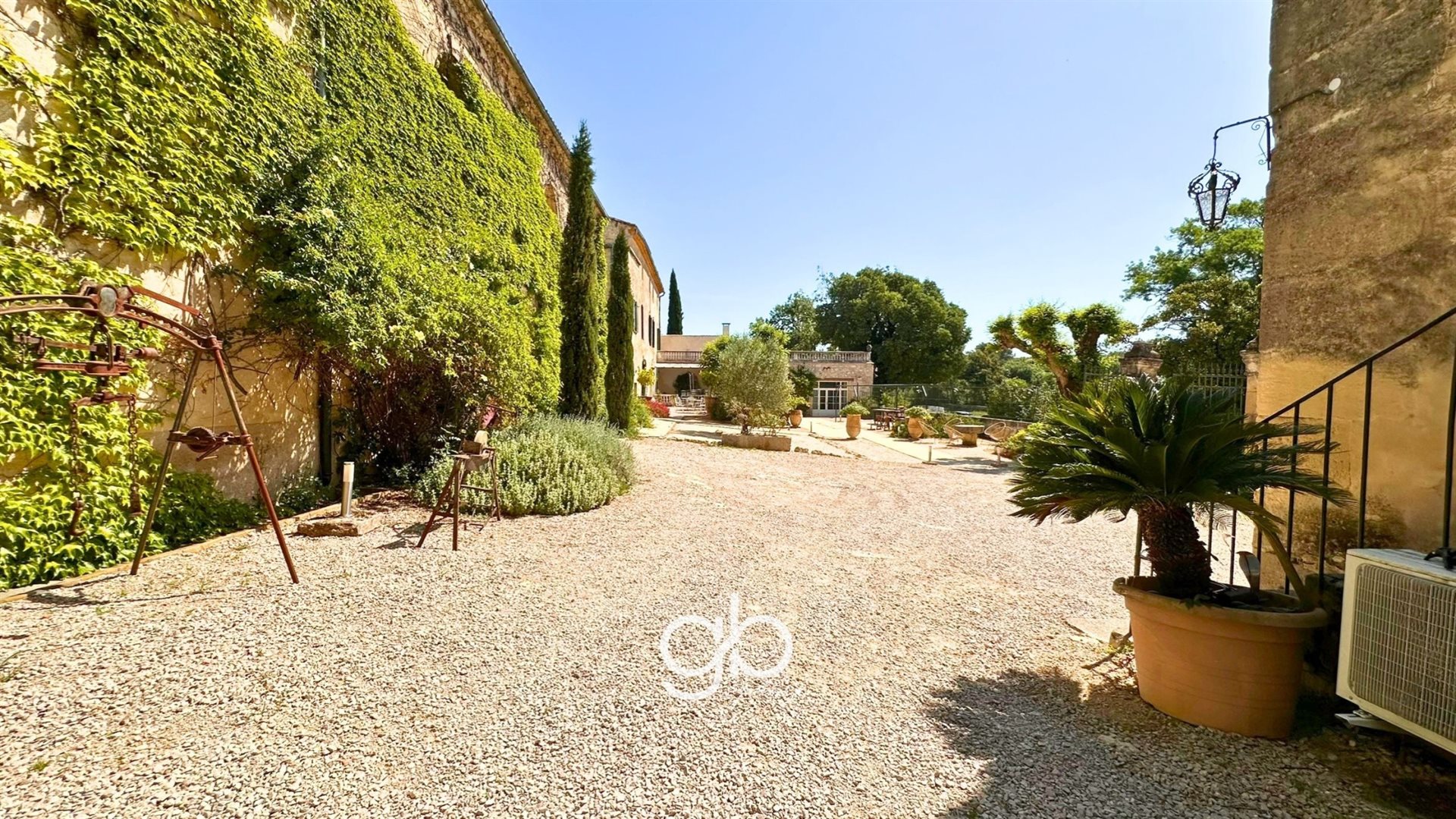 Maison à vendre, 875m², Sommières