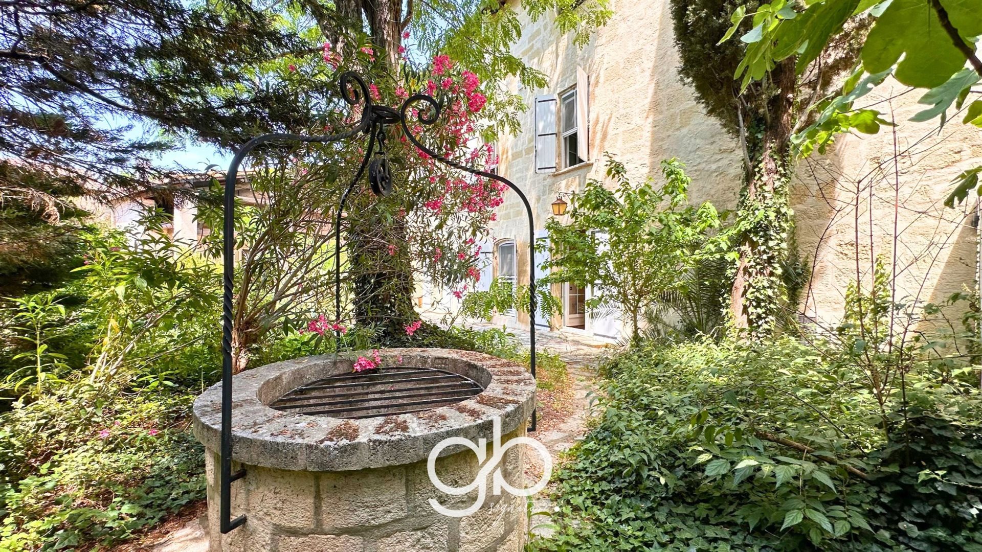 Maison à vendre, 369m², Aimargues
