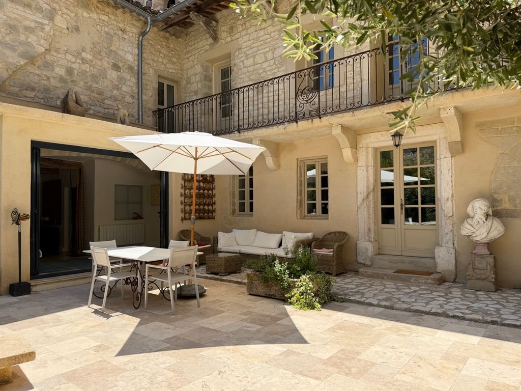 Maison à vendre, 320m², Uzès
