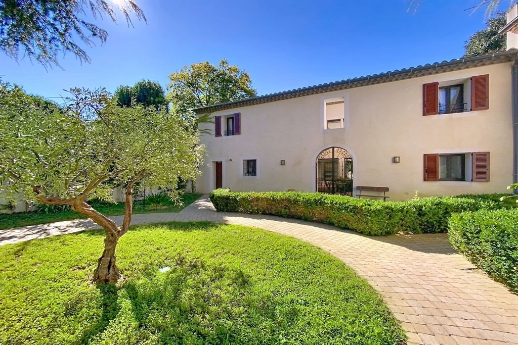 Maison à vendre, 167m², Nîmes