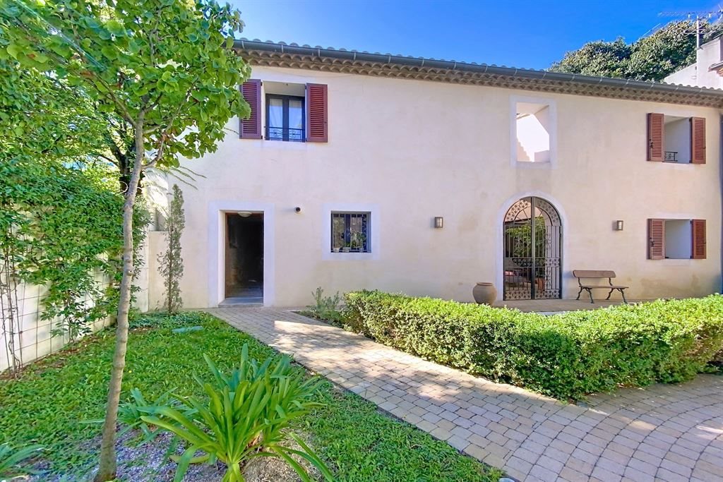 Maison à vendre, 167m², Nîmes