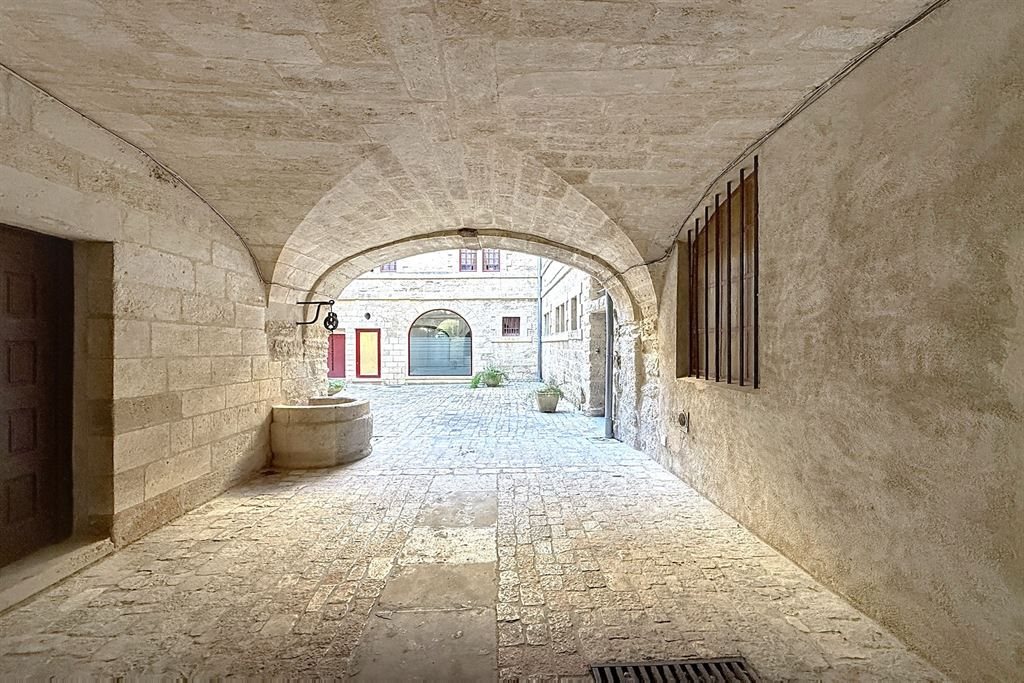 Appartement à vendre, 102m², Uzès