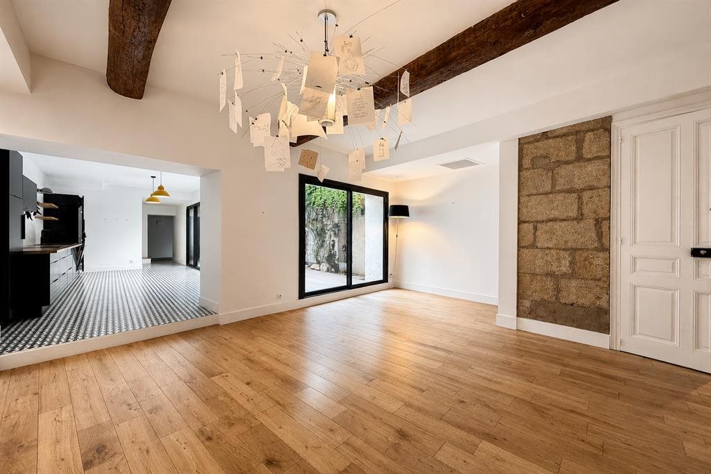 Maison à vendre, 243m², Nîmes
