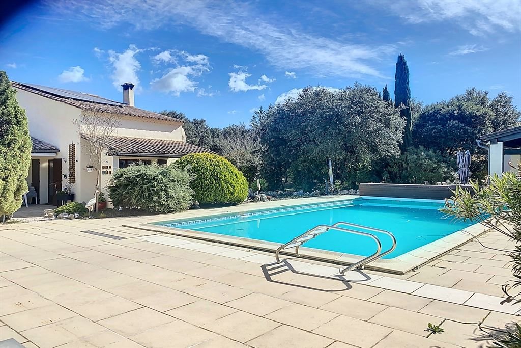 Maison à vendre, 223m², Uzès