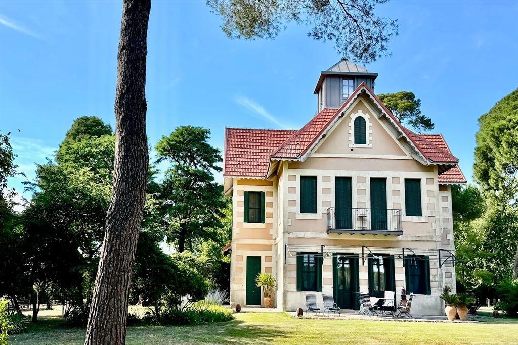Maison à vendre, 355m², Aigues-Mortes