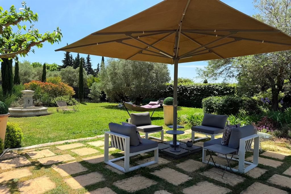 Maison à vendre, 242m², Uzès