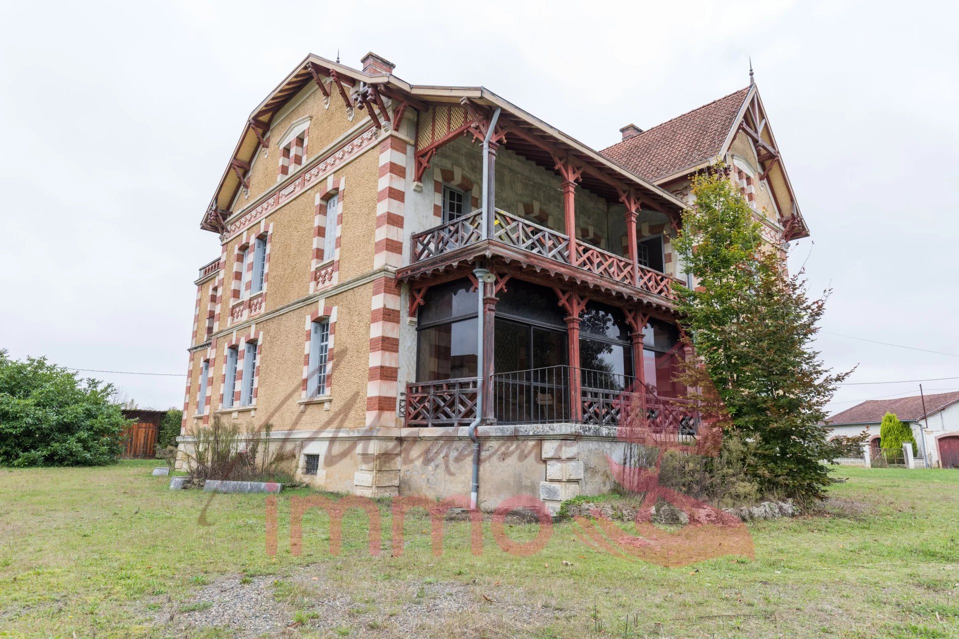 Maison à vendre, 550m², Saint-Gein