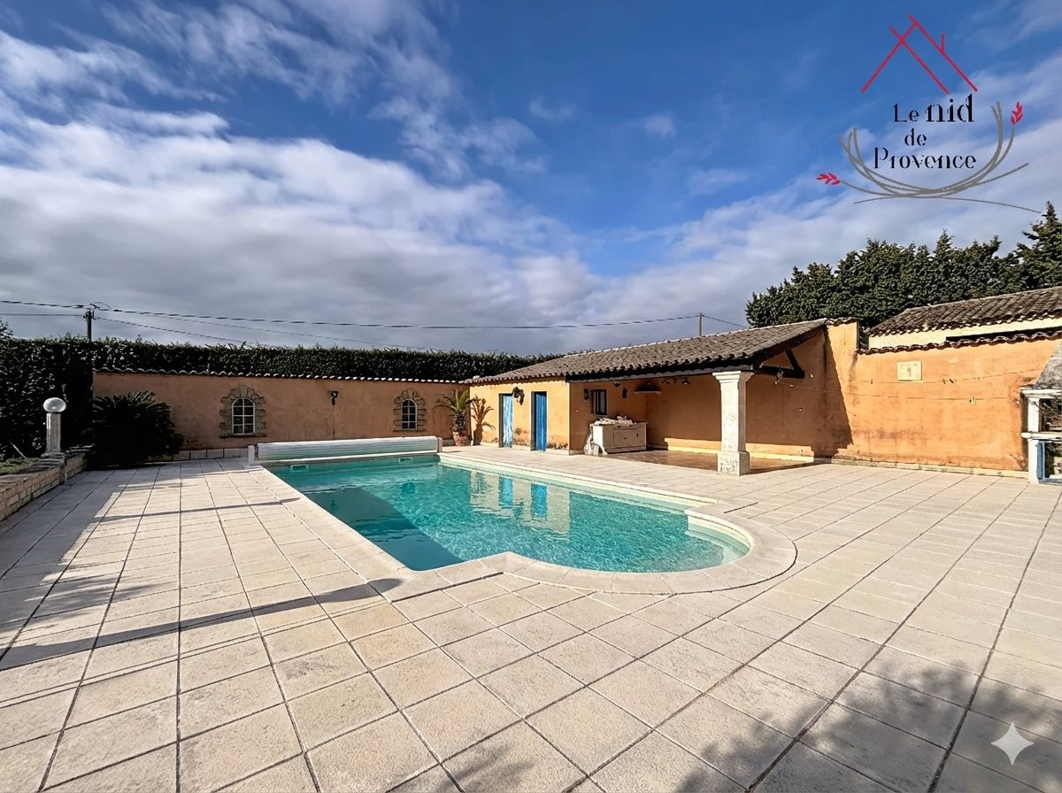 Maison à vendre, 150m², Sainte-Cécile-les-Vignes