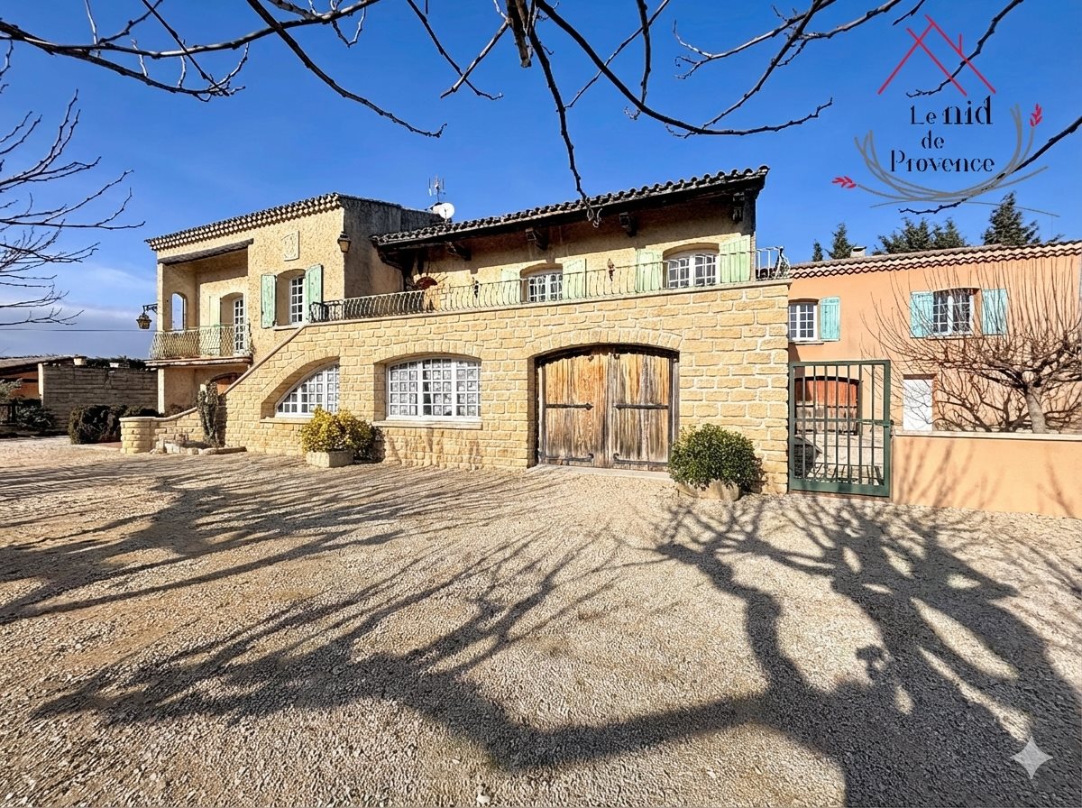 Maison à vendre, 150m², Sainte-Cécile-les-Vignes