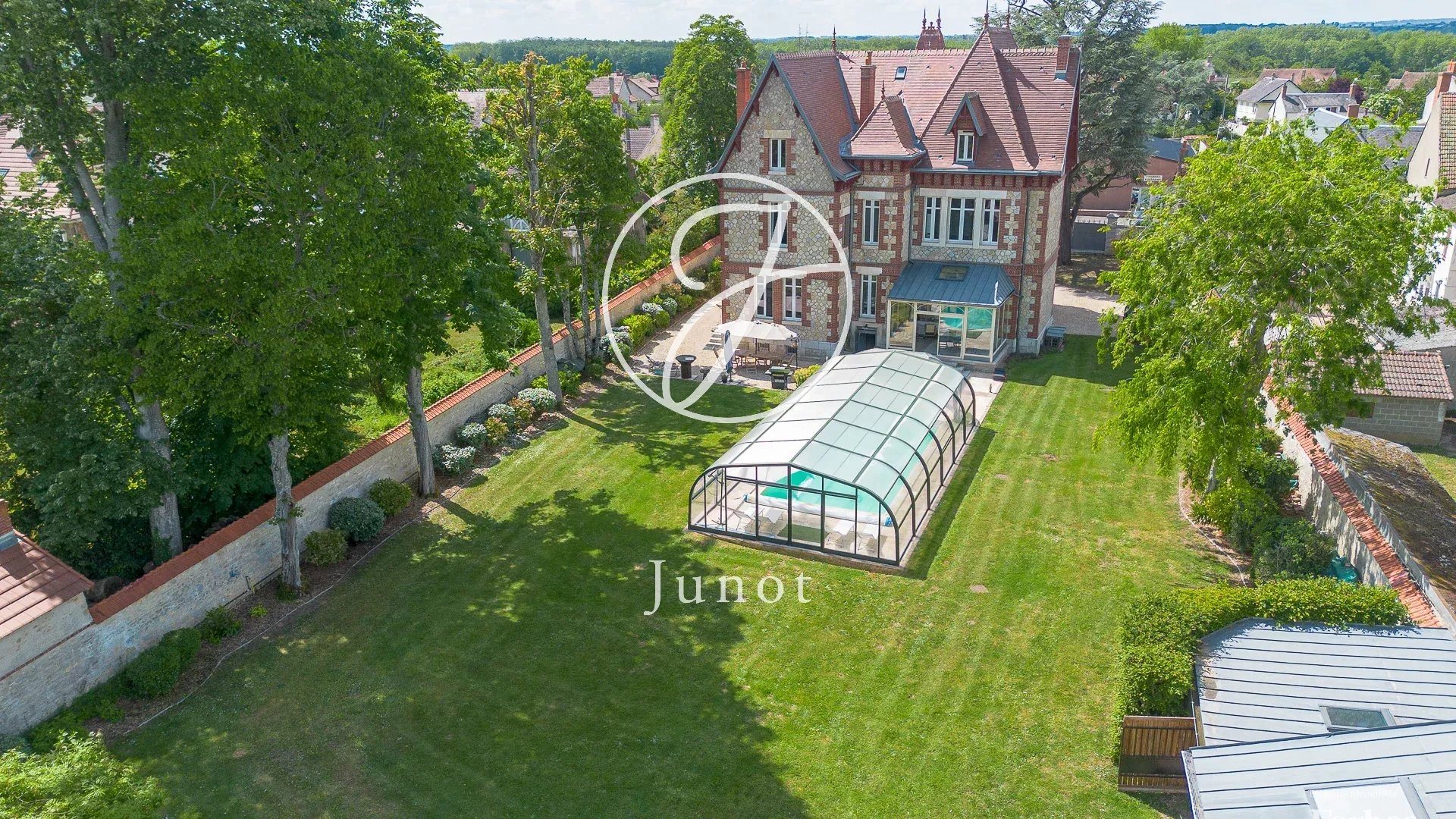 Maison à vendre, 393m², Sancoins
