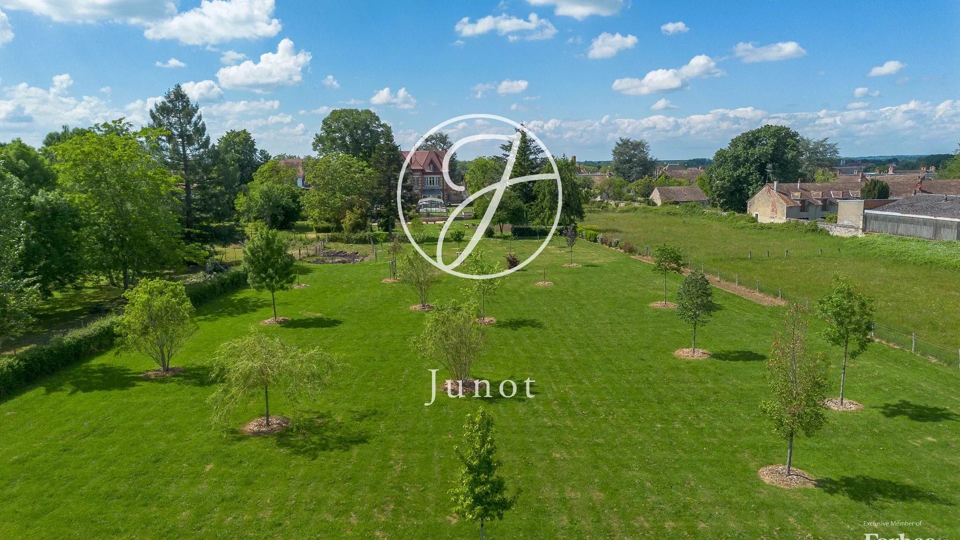 Maison à vendre, 393m², Sancoins