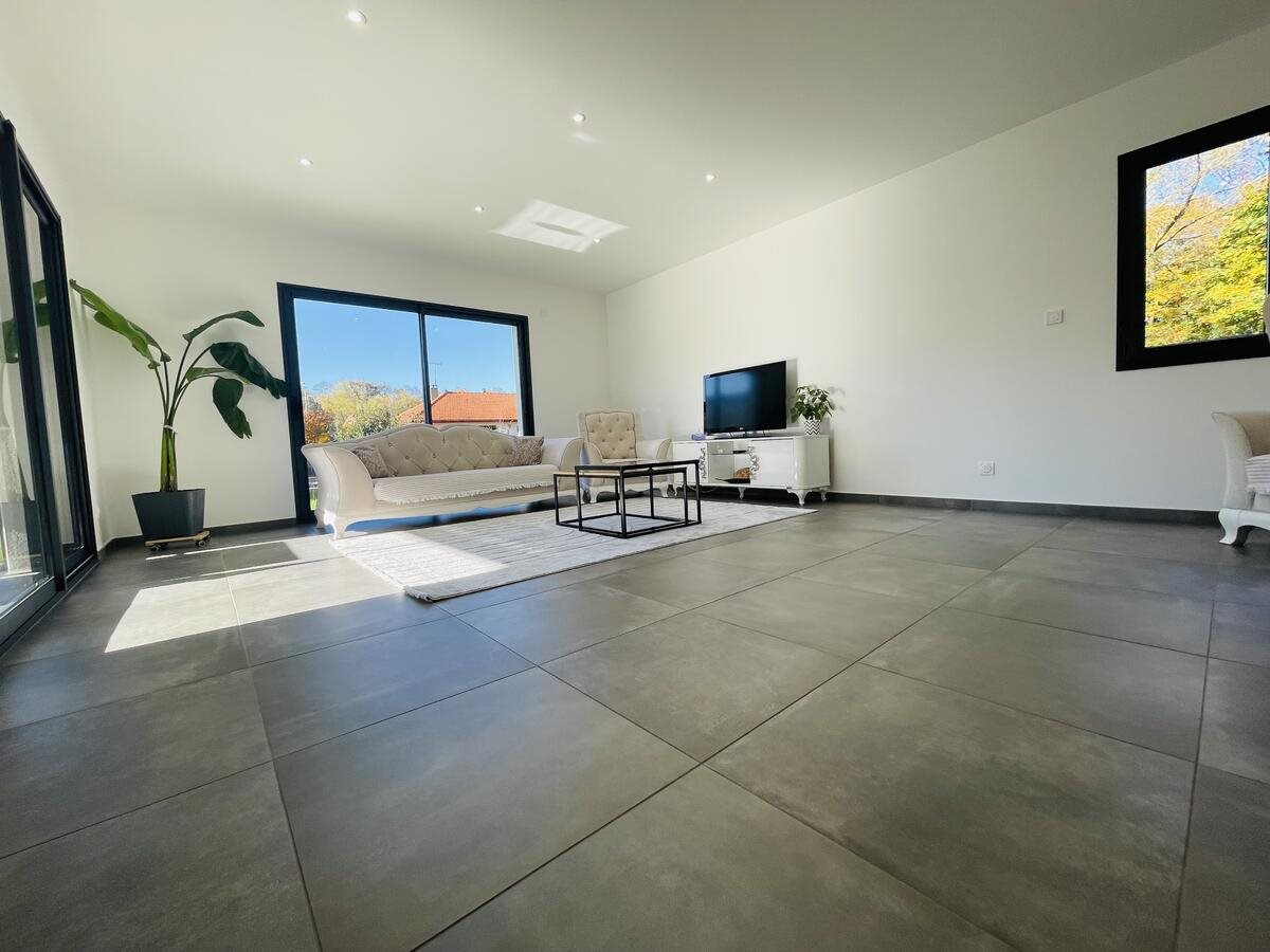 Maison à vendre, 153m², Pont-de-Chéruy