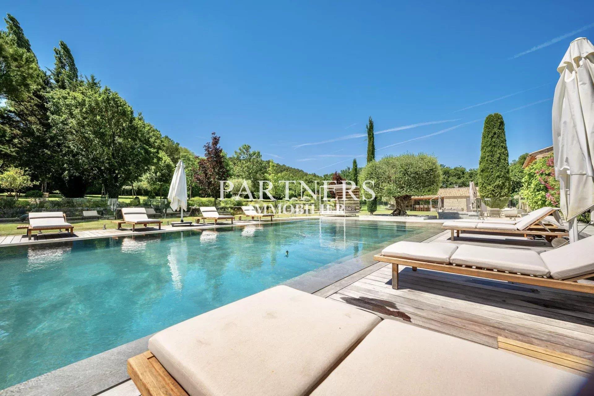 Maison à vendre, 465m², Aix-en-Provence