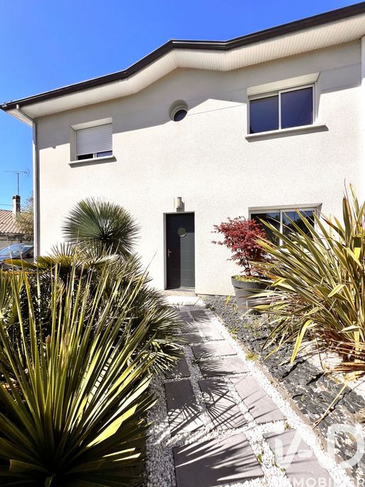 Maison 5 pièces 135 m² · à Parempuyre · 135 m² · 435 000 €