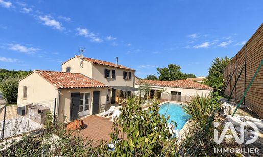 Maison 7 pièces 209 m² · à Carsan · 209 m² · 429 000 €