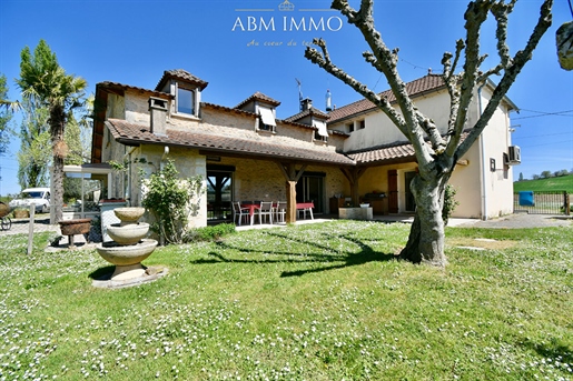 10 pièces 400 m² · à Saint-Méard-de-Gurçon · 400 m² · 548 000 €