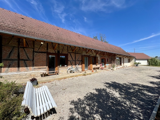 Maison 6 pièces 163 m² · à Louhans · 163 m² · 270 000 €