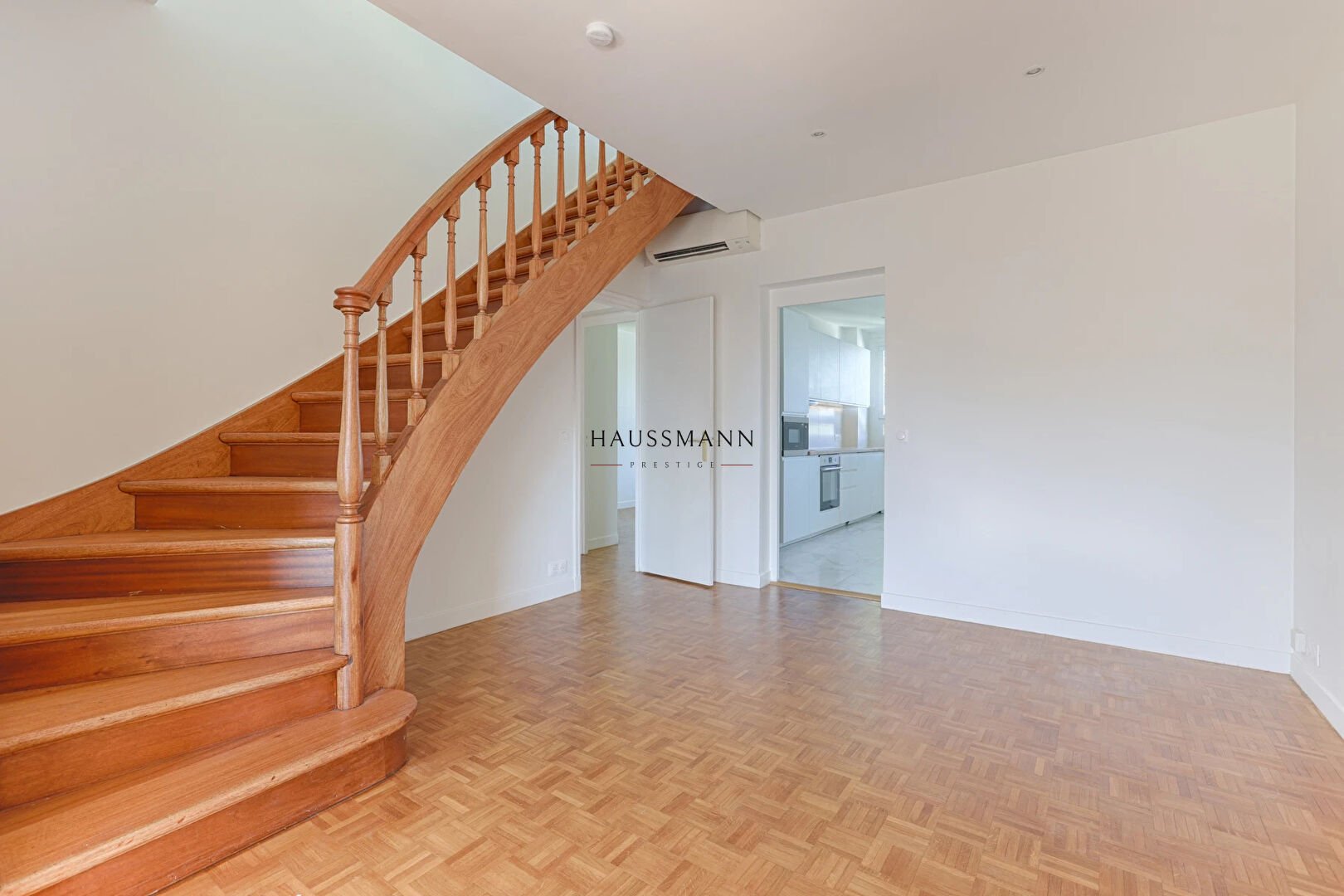 Appartement à louer, 111m², Neuilly-sur-Seine