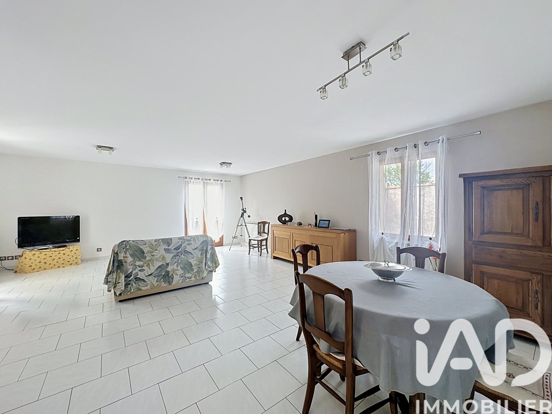 Maison à vendre, 118m², Châteauneuf-de-Gadagne