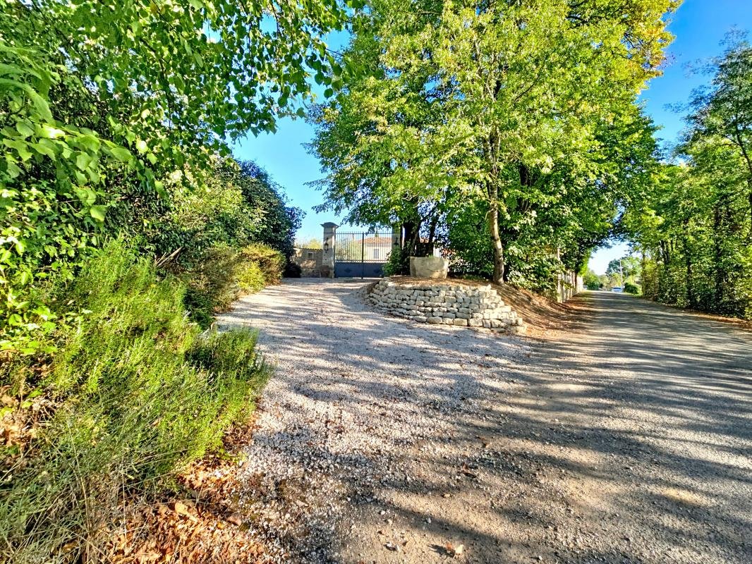 Maison à vendre, 383m², Bernay-Saint-Martin