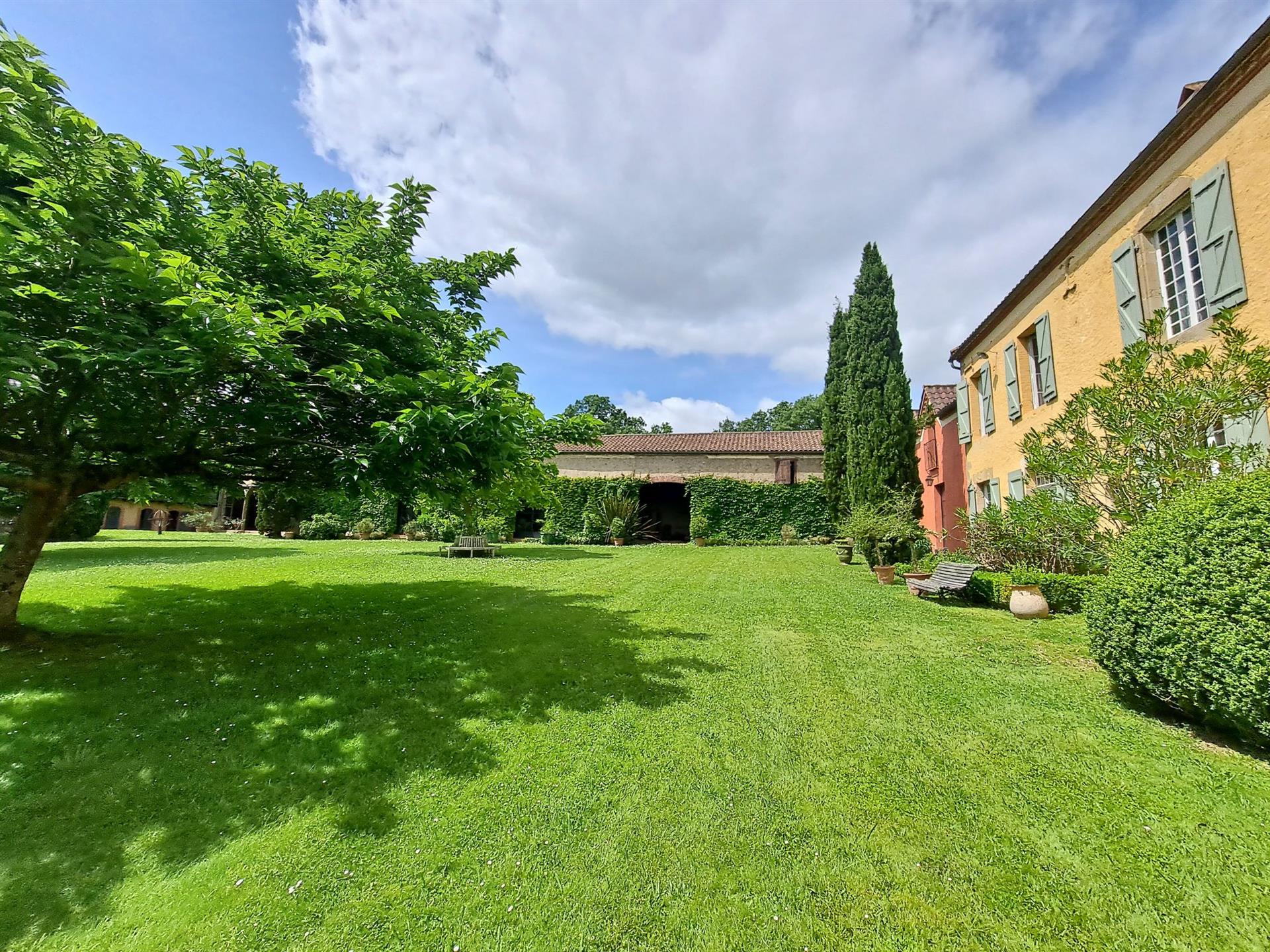 Maison à vendre, 398m², Riscle