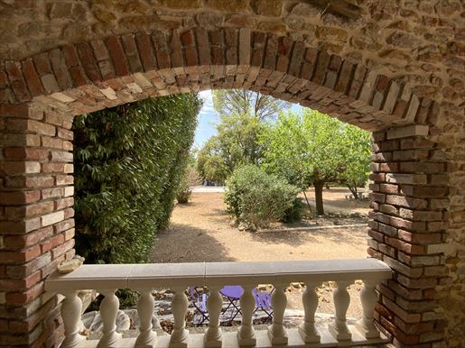 Maison 6 pièces 158 m² · à Uzès · 158 m² · 495 000 €
