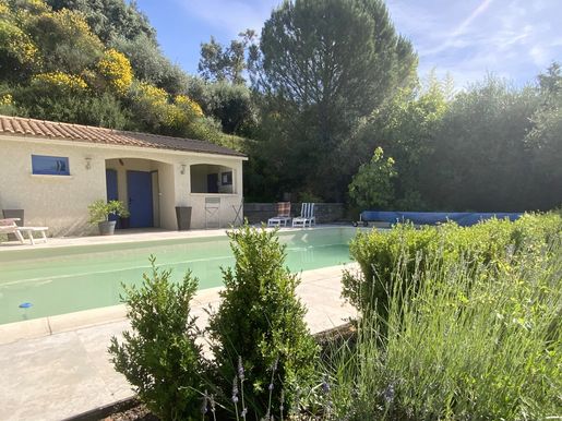 Maison 5 pièces 119 m² · à Uzès · 119 m² · 450 000 €