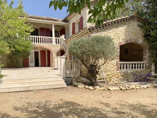 Maison 6 pièces 158 m² · à Uzès · 158 m² · 495 000 €