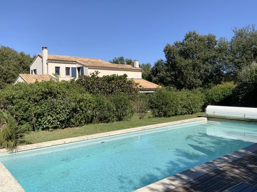 Maison 5 pièces 166 m² · à Uzès · 166 m² · 595 000 €