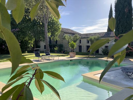 Maison 8 pièces 336 m² · à Uzès · 336 m² · 1 280 000 €