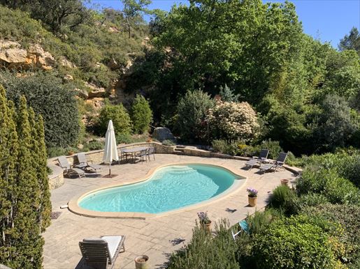 Maison 6 pièces 157 m² · à Uzès · 157 m² · 495 000 €
