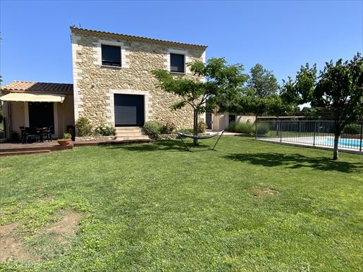 4 pièces 122 m² · à Uzès · 122 m² · 499 000 €