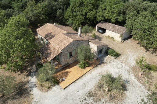 Maison 4 pièces 110 m² · à Uzès · 110 m² · 490 000 €